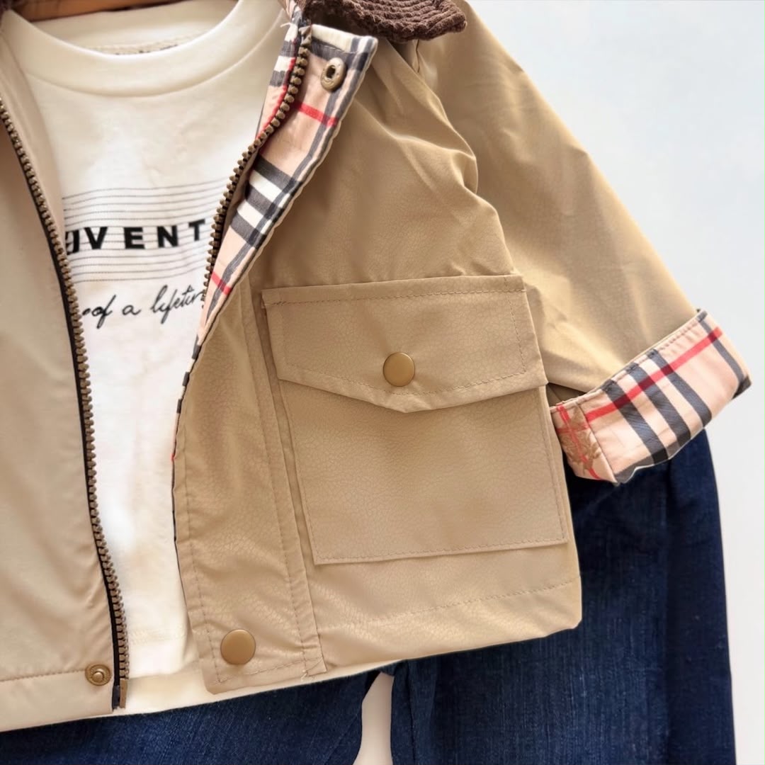 Baby boy beige jacket with checked trim, printed top and blue jeans