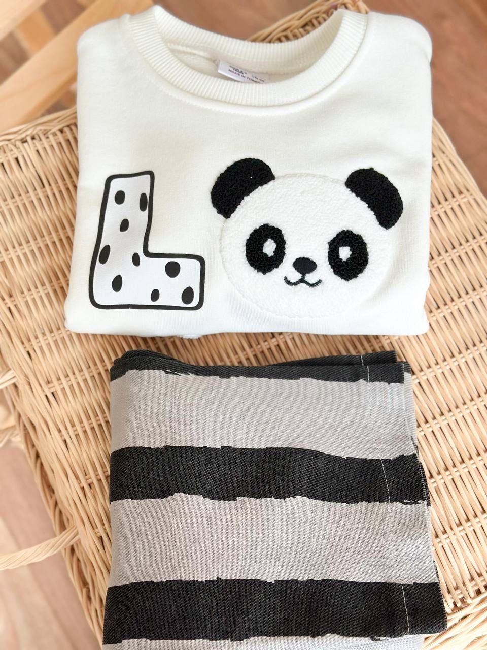 Look For Adventures Kids Tracksuit Set